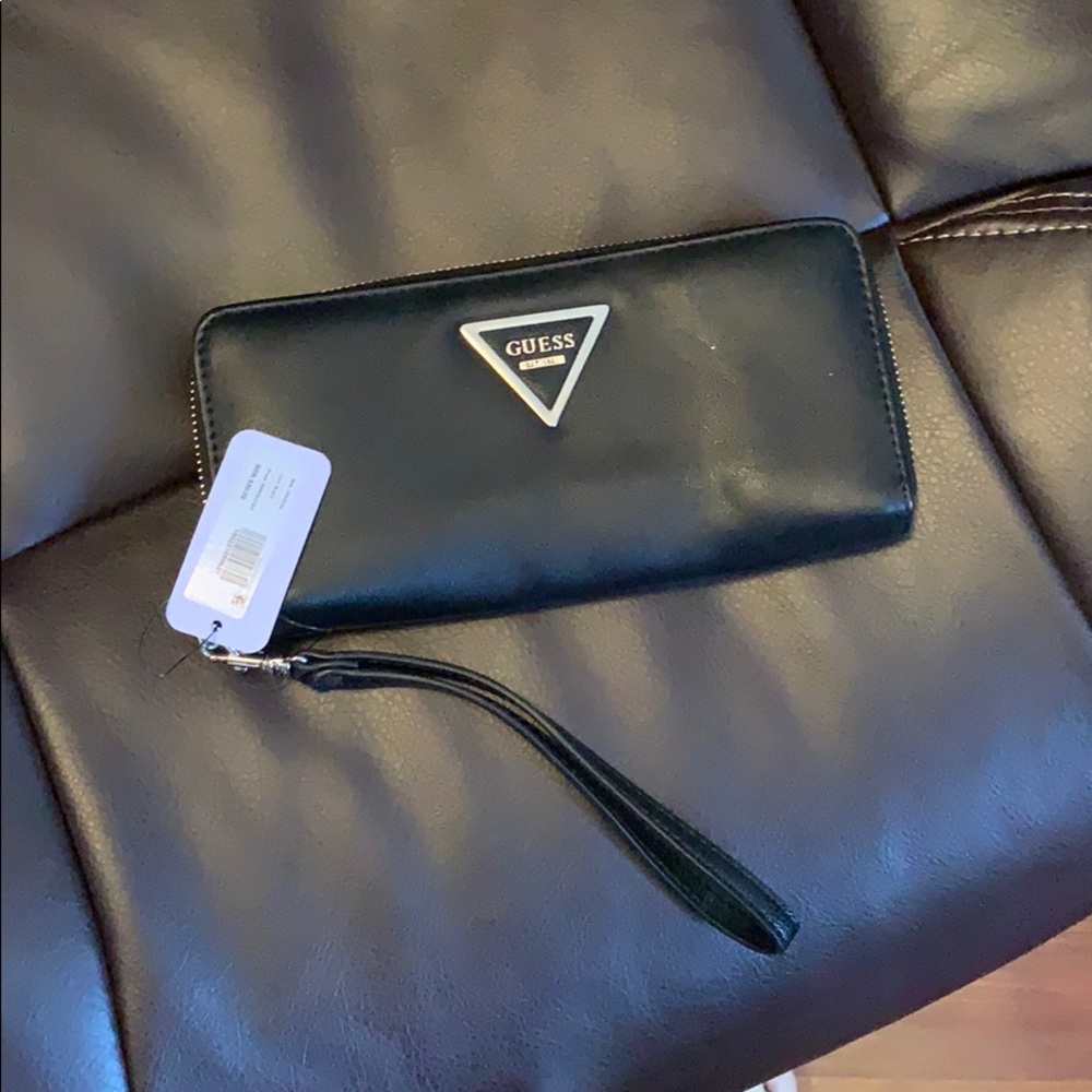 Guess wristlet